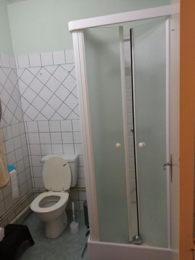 Gençay Appartement Centre Petite Ville Poitou المظهر الخارجي الصورة